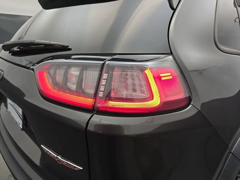 Used 2020 Jeep Cherokee Trailhawk w/ Cold Weather Group image 19