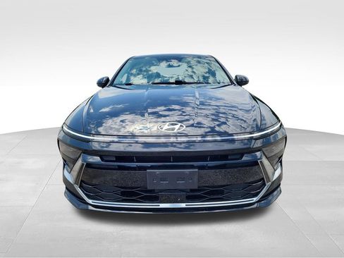 Used 2025 Hyundai Sonata SEL FWD image 2