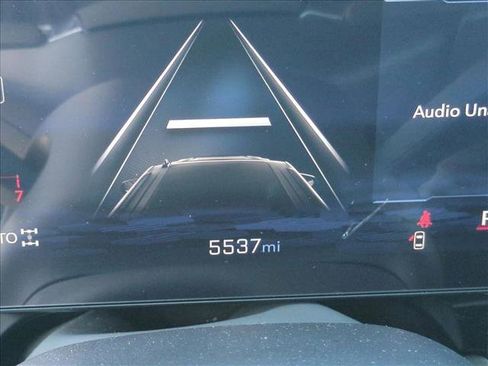 New 2025 Chevrolet Suburban Premier AWD/4WD image 11