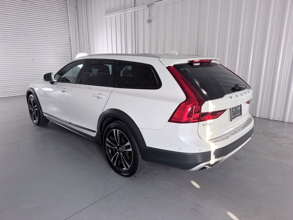 Used 2018 Volvo V90 T5 Cross Country w/ Convenience Package AWD/4WD image 7