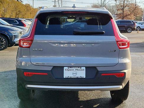 Used 2025 Volvo XC40 B5 Ultra w/ Protection Package Premier image 5