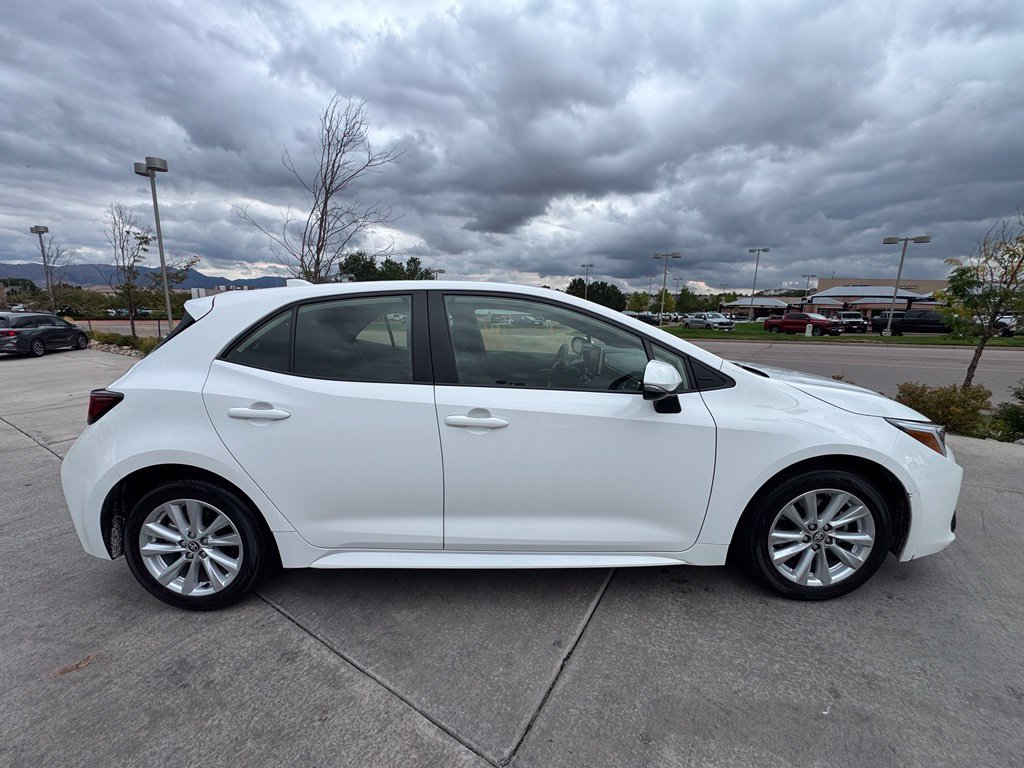 Used 2025 Toyota Corolla SE FWD image 9