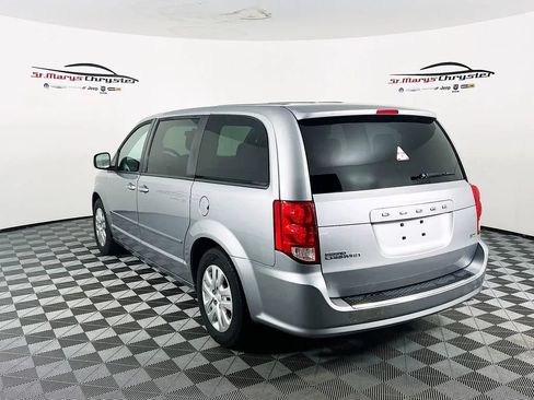 Used 2016 Dodge Grand Caravan SE w/ Quick Order Package 29E SE FWD image 6