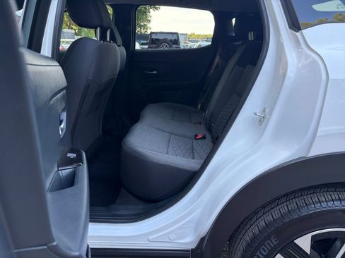 Used 2026 Nissan Kicks SV w/ Cold Weather Package AWD/4WD image 24