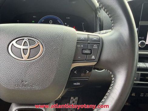 Certified 2025 Toyota Camry SE FWD image 28
