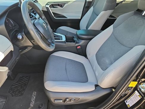 Used 2023 Toyota RAV4 XLE w/ Convenience Package image 16