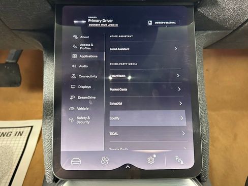 Used 2023 Lucid Air Touring image 25