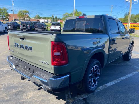 Used 2026 RAM 1500 Laramie AWD/4WD image 5