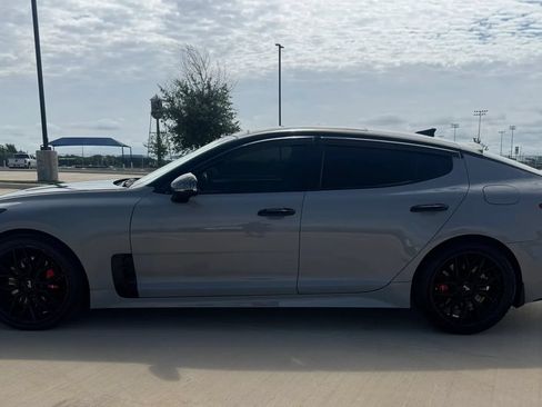 Used 2022 Kia Stinger GT2 w/ Red Interior Color Package RWD image 9