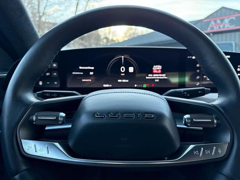 Used 2024 Lucid Air Touring image 33