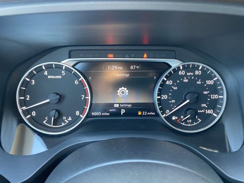 Used 2023 Nissan Rogue S image 28