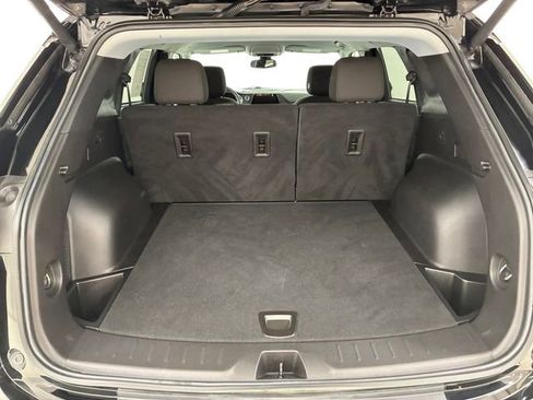 Certified 2022 Chevrolet Blazer LT AWD/4WD image 17