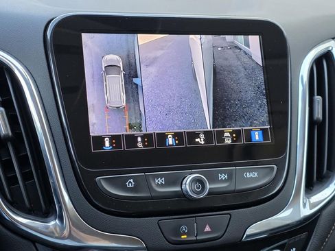 Used 2023 Chevrolet Equinox Premier image 20