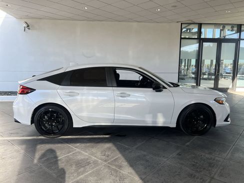 Used 2023 Honda Civic Sport image 30