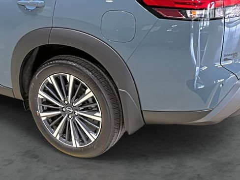 New 2026 Nissan Pathfinder Platinum AWD/4WD image 11
