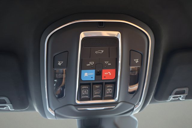 New 2027 Jeep Grand Cherokee Summit AWD/4WD image 28