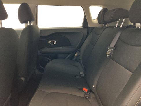 Used 2019 Kia Soul image 18