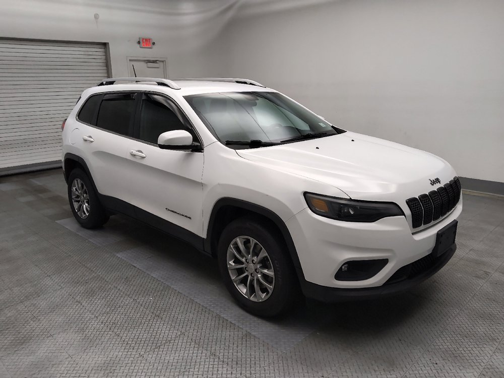 Used 2019 Jeep Cherokee Latitude Plus w/ Cold Weather Group AWD/4WD image 11