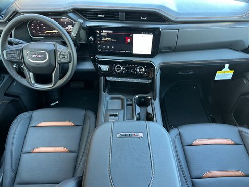 New 2026 GMC Sierra 2500 AT4 w/ AT4 Premium Plus Package AWD/4WD image 13