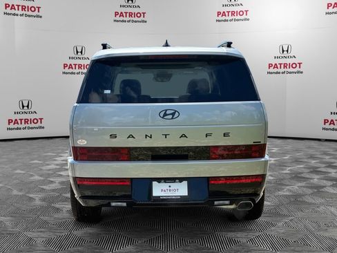 Used 2025 Hyundai Santa Fe Calligraphy AWD/4WD image 4
