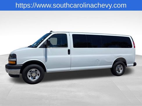 Certified 2025 Chevrolet Express 3500 LT w/ LT Preferred Equipment Group RWD image 31