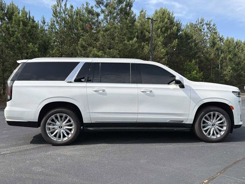 Used 2023 Cadillac Escalade ESV Premium Luxury AWD/4WD image 36