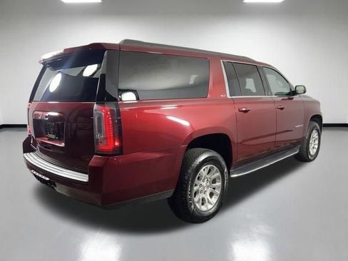 Used 2019 GMC Yukon XL SLT image 5