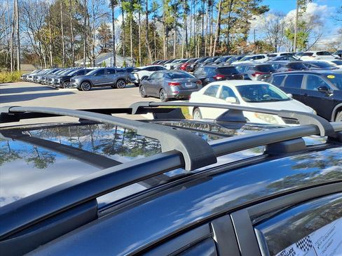 Used 2024 Subaru Crosstrek 2.5i Limited w/ Crosstrek Mirror Package image 11