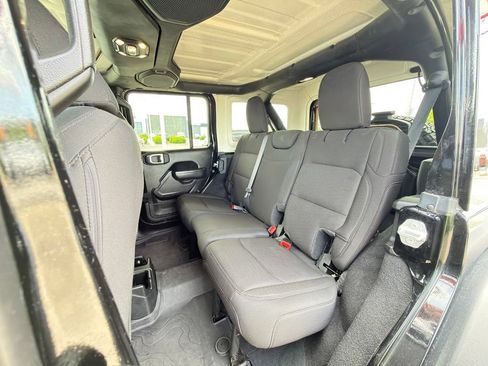 Used 2022 Jeep Wrangler Unlimited Sport AWD/4WD image 26