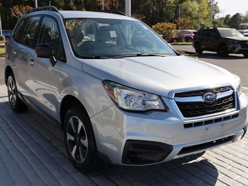 Used 2017 Subaru Forester 2.5i w/ Alloy Wheel Package image 7