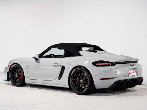 Used 2022 Porsche 718 Boxster Spyder RWD image 8