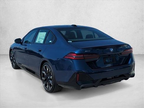 New 2027 BMW 550e xDrive AWD/4WD image 9