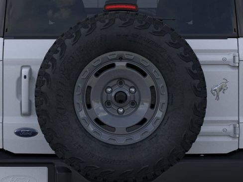New 2025 Ford Bronco Outer Banks w/ Sasquatch Package image 24