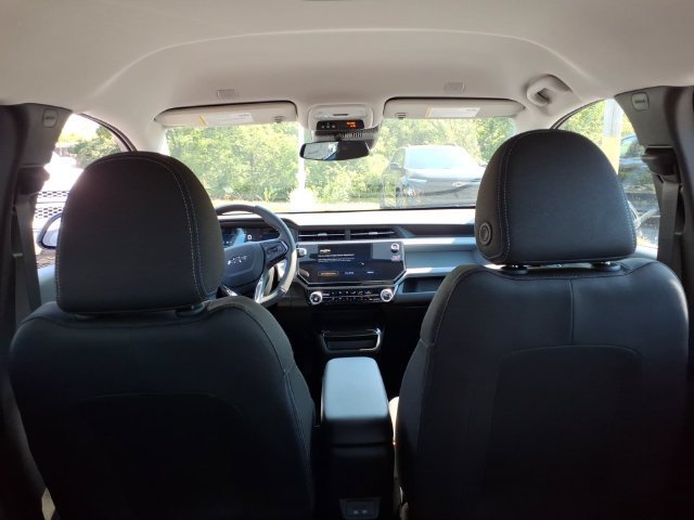 New 2027 Chevrolet Bolt LT w/ Comfort Package FWD image 27