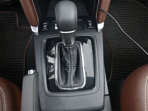 Used 2018 Subaru Forester 2.5i Touring w/ Popular Package #3B image 4