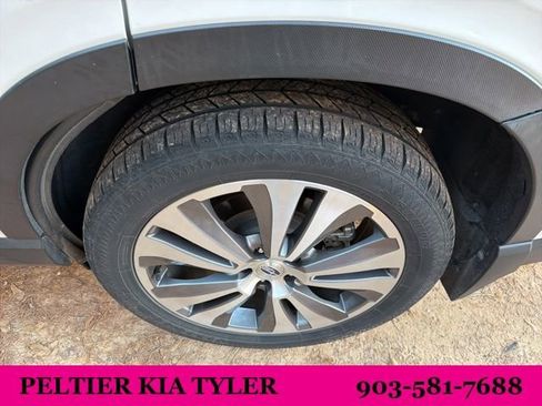 Used 2021 Subaru Ascent Touring w/ Popular Package #2A image 9