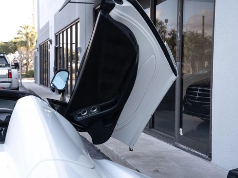 Used 2013 McLaren MP4-12C Spider RWD image 25