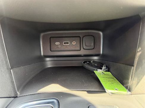 Used 2024 Chevrolet Equinox LT AWD/4WD image 43