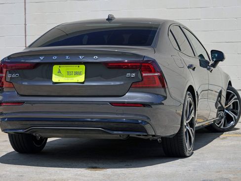 Used 2024 Volvo S60 B5 Plus w/ Climate Package FWD image 4