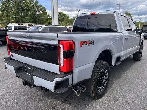 Used 2026 Ford F250 Platinum AWD/4WD image 6