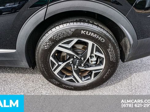 Used 2025 Kia Sportage LX FWD image 17