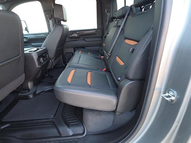 Used 2024 GMC Sierra 2500 AT4 w/ AT4 Premium Plus Package AWD/4WD image 16