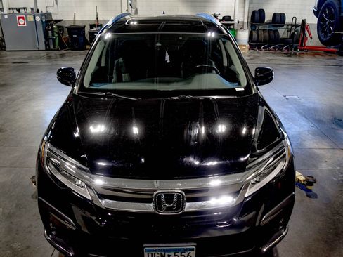 Used 2019 Honda Pilot Touring image 14