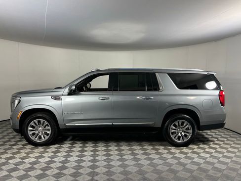 Used 2025 GMC Yukon XL Denali image 7