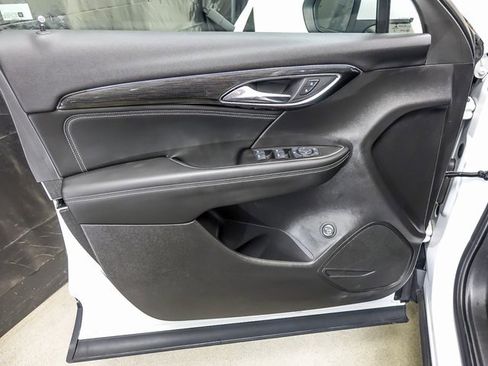 Used 2022 Buick Envision Preferred image 23