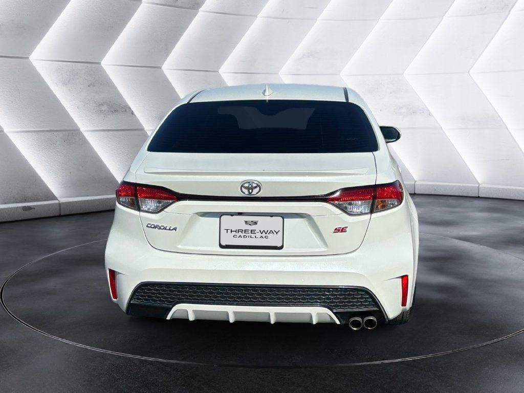 Used 2021 Toyota Corolla SE w/ Carpet Mat Package (TMS) FWD image 4