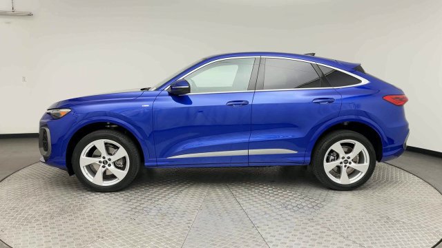 Used 2025 Audi Q5 Premium Plus AWD/4WD image 5