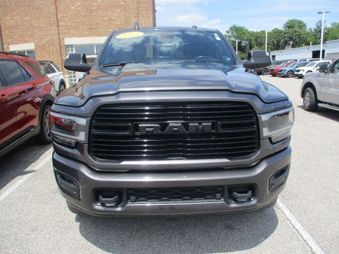 Used 2022 RAM 2500 Laramie w/ Night Edition AWD/4WD image 2