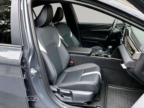Certified 2026 Toyota Camry SE FWD image 9