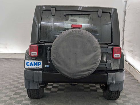 Used 2017 Jeep Wrangler Unlimited Sahara w/ Connectivity Group image 5